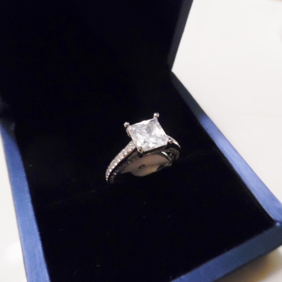 italo Jewelry - ITALO  PRINCESS CREATED WHITE SAPPHIRE RING SZ 5